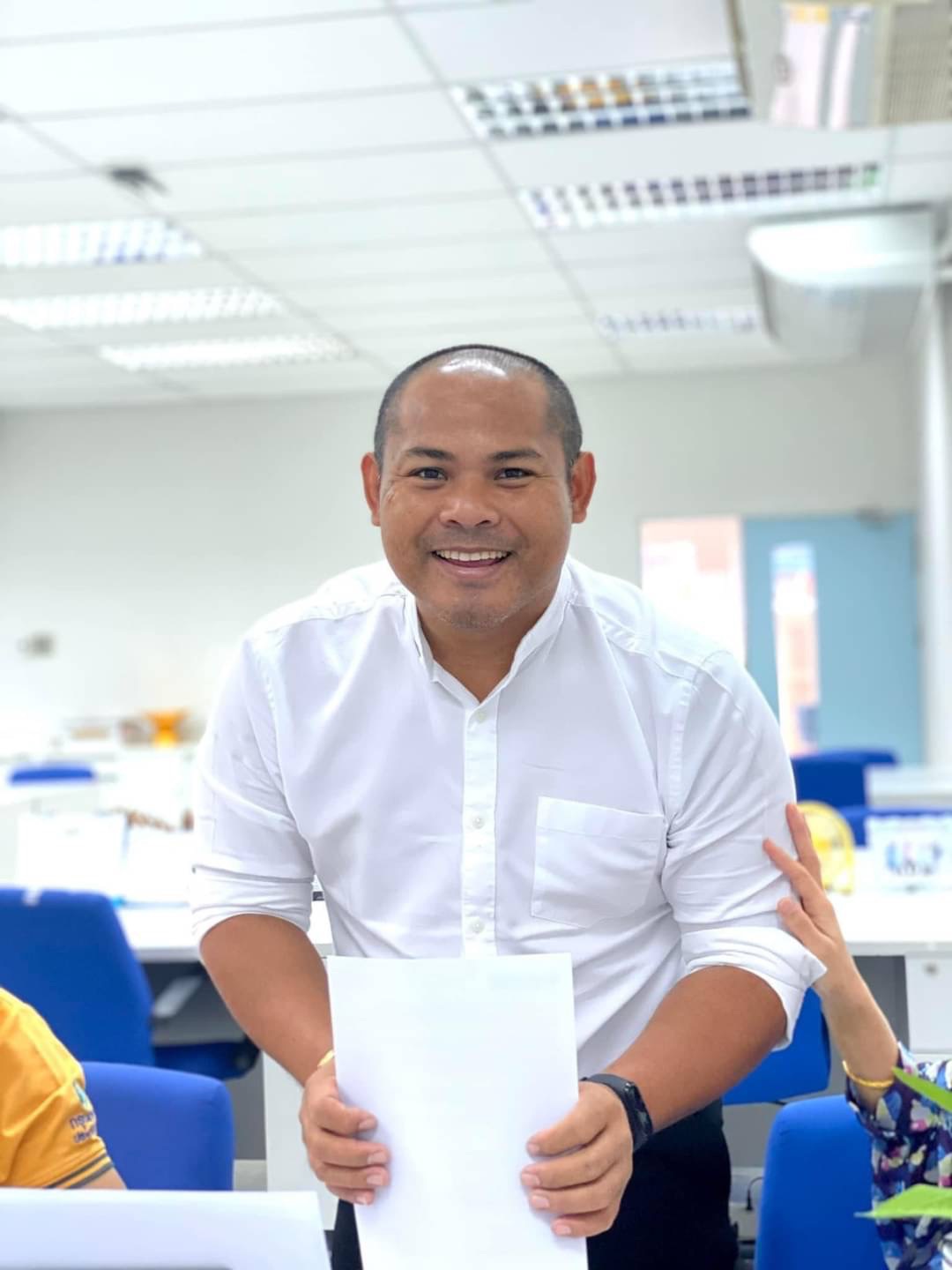 เจ้าของร้าน ทรัพย์ทวี ไอที เซ็นเตอร์